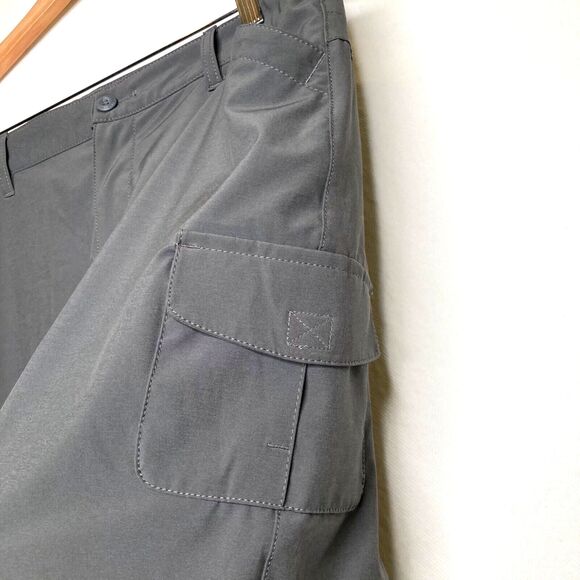 Eddie Bauer Women's size 16 Gray Adventure Cargo Shorts - Picture 3 of 9